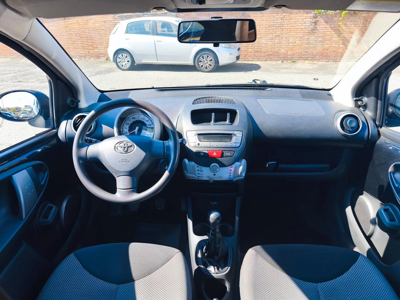 Toyota Aygo 1.0 12V VVT-i 5 porte Sol