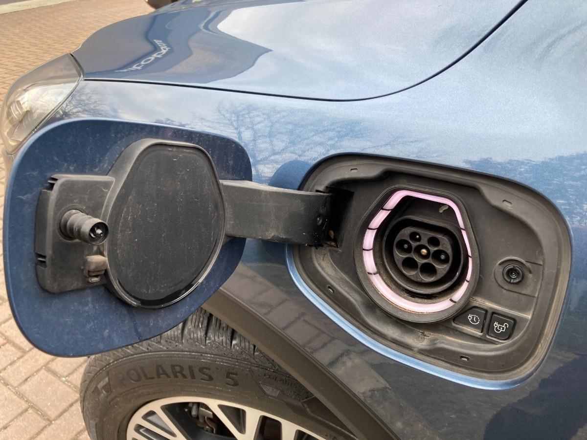 FORD Kuga 2.5 phev Titanium 2wd 225cv e-shifter