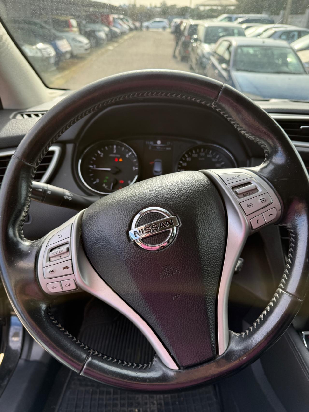 Nissan Qashqai 1.5 dCi FULL