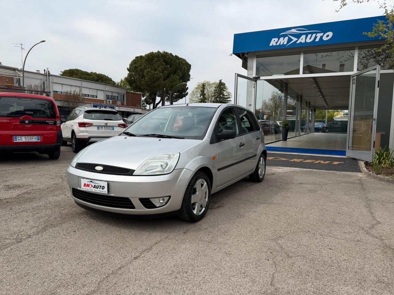 Ford Fiesta 1.4 16V 5p. Ghia