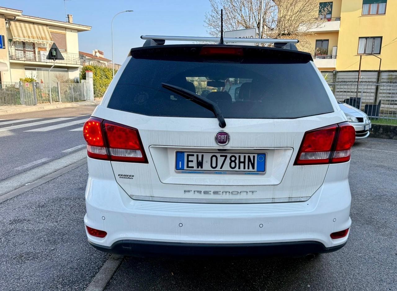 Fiat Freemont 2.0 Mjt 170 CV 4x4 aut. Black Code