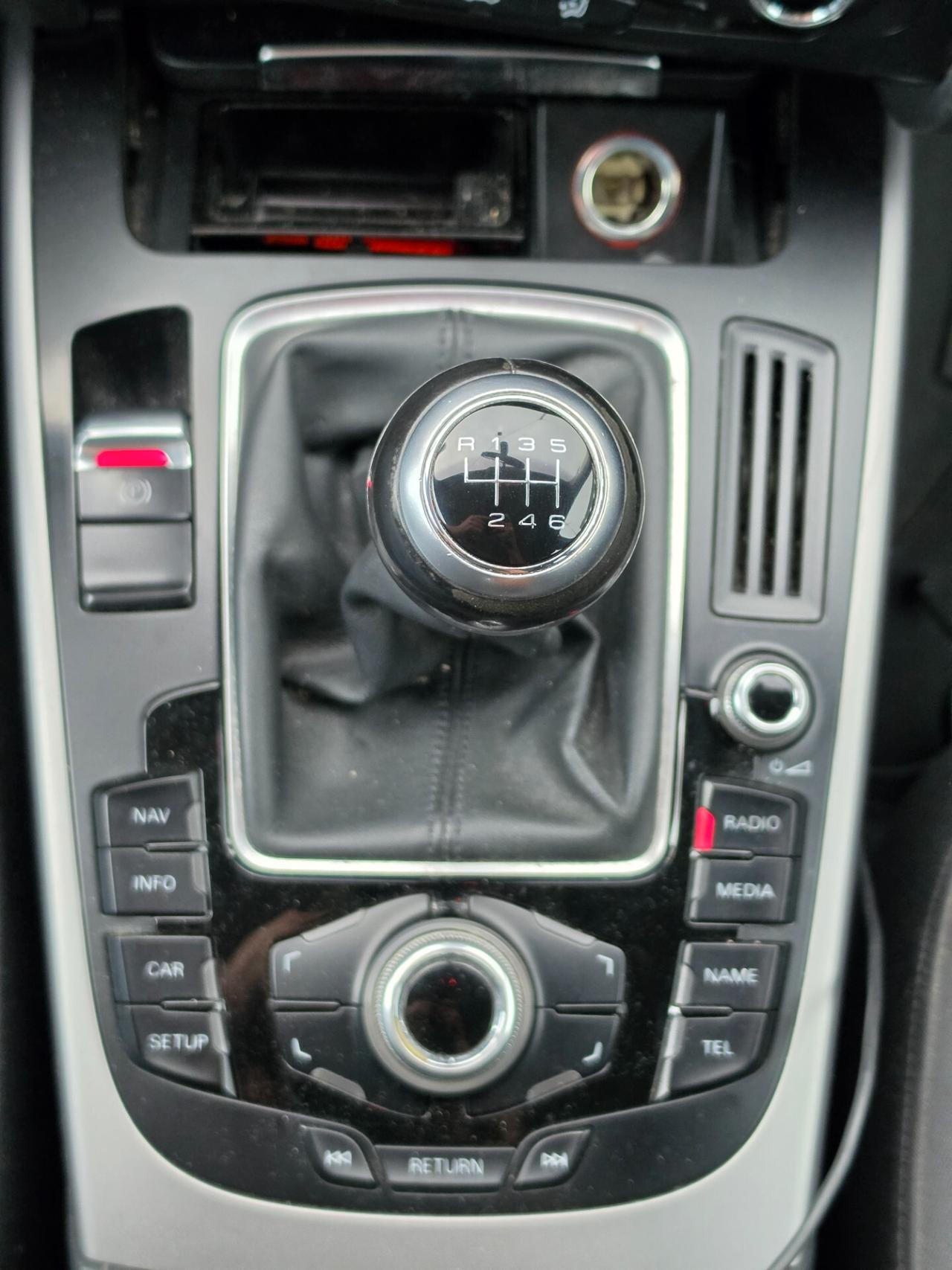 Audi A4 Avant 2.0 TDI 136CV S-Line