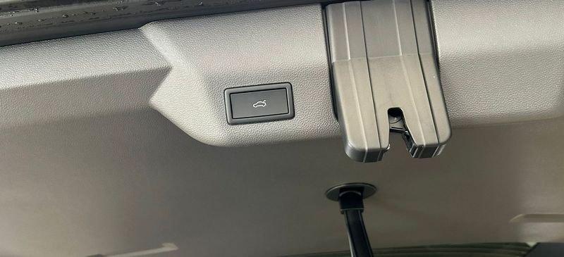 Volkswagen Multivan Multivan 1.5 PHEV DSG 4Motion Edition
