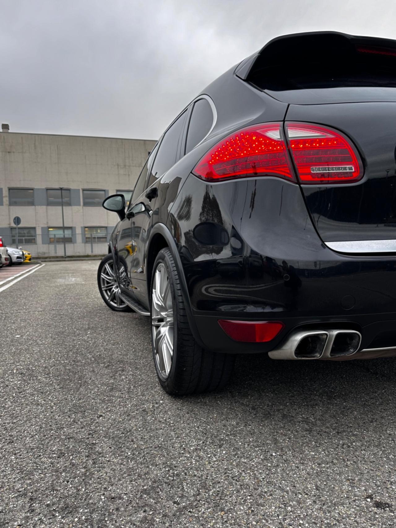 Porsche Cayenne 3.0 Diesel LOOK TURBO