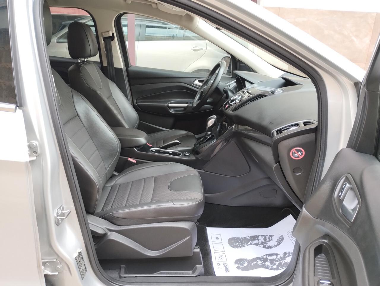 Ford Kuga 2.0 TDCI 140 CV 4WD Powershift Titanium