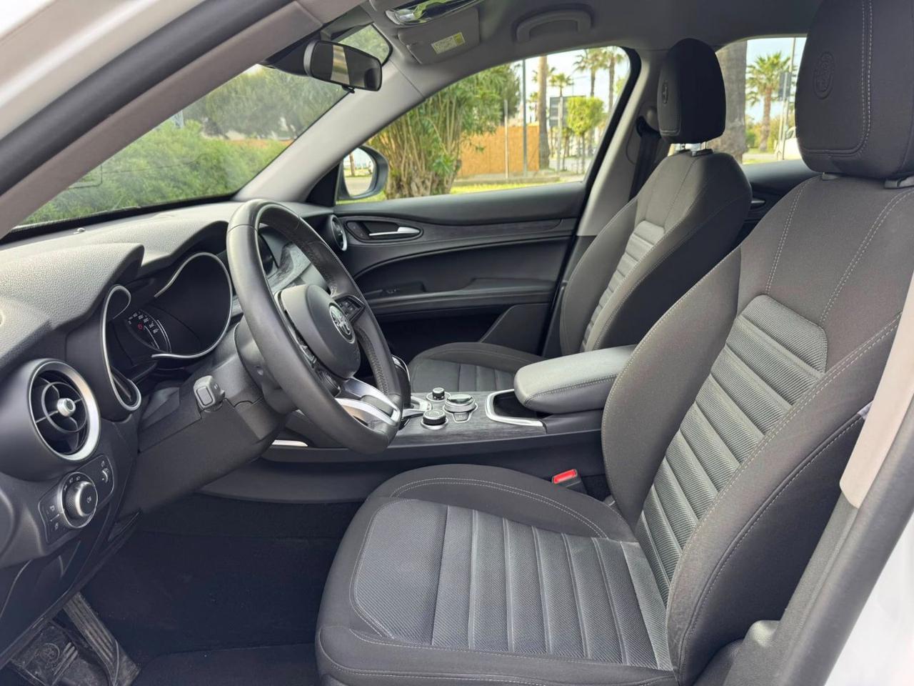 Alfa Romeo Stelvio 2.2 t Business Q4 190cv auto