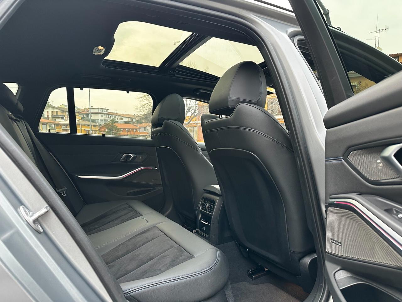 Bmw 320d xDrive Touring M Sport PRO_TETTO_R19_MATRIX_BLACK_