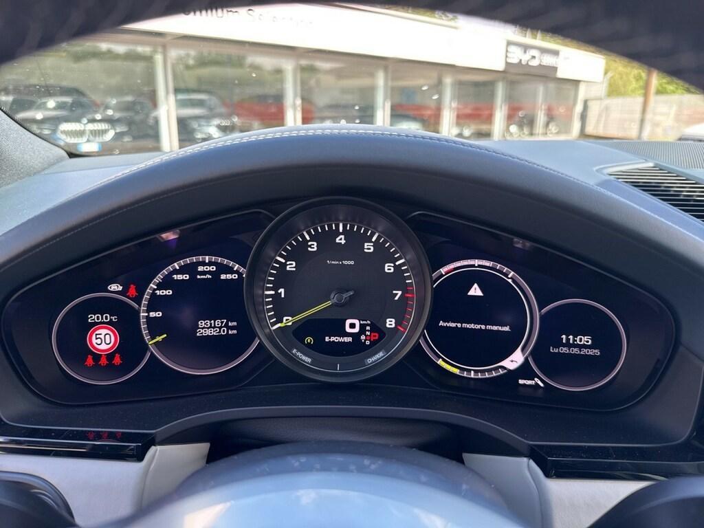 Porsche Cayenne Coupe 3.0 E-Hybrid Tiptronic