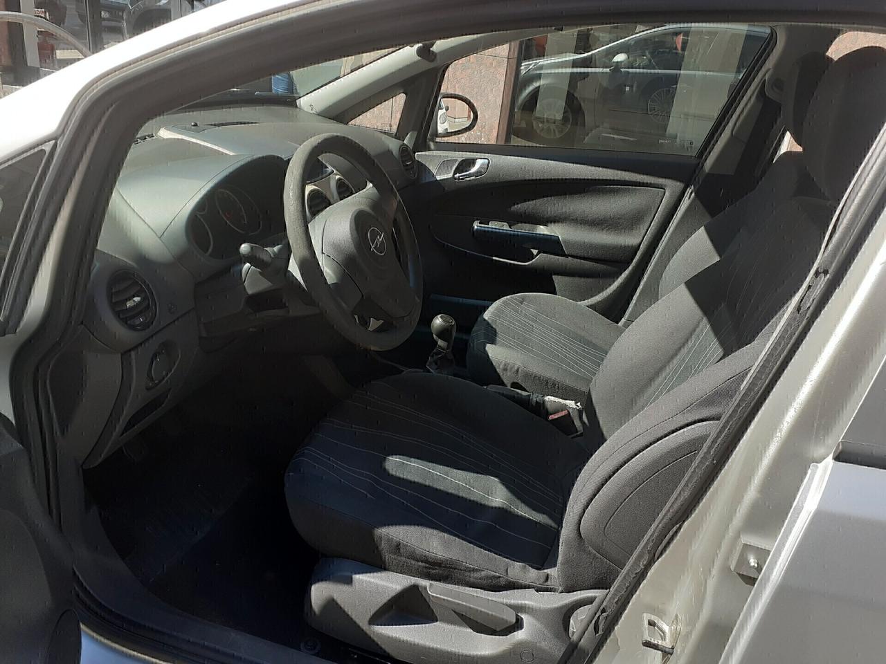 Opel Corsa - Fino a 2 anni di garanzia