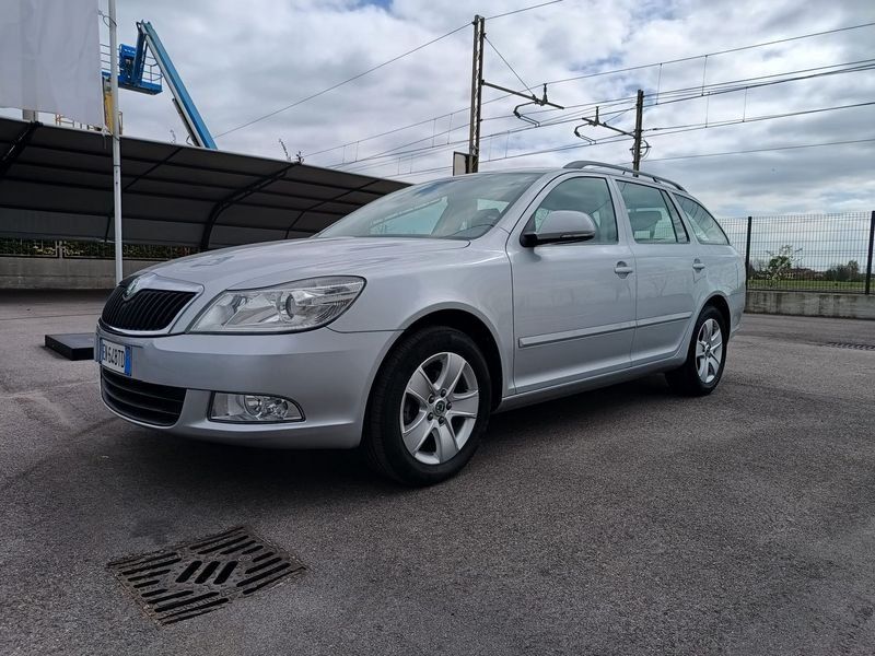 Skoda Octavia Octavia 1.6 TDI CR F.AP. Wagon Ambition