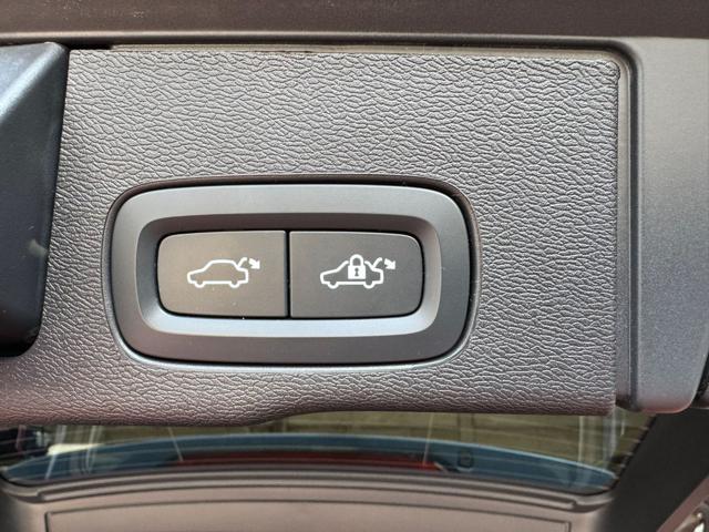VOLVO XC60 T6 Recharge Plug-in Hybrid AWD automatico Plus Dar