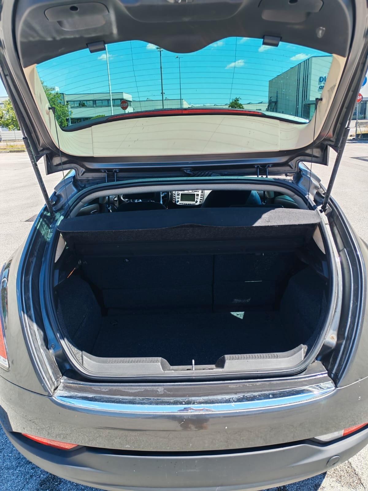 Lancia Delta 1.6 MJT DPF Silver