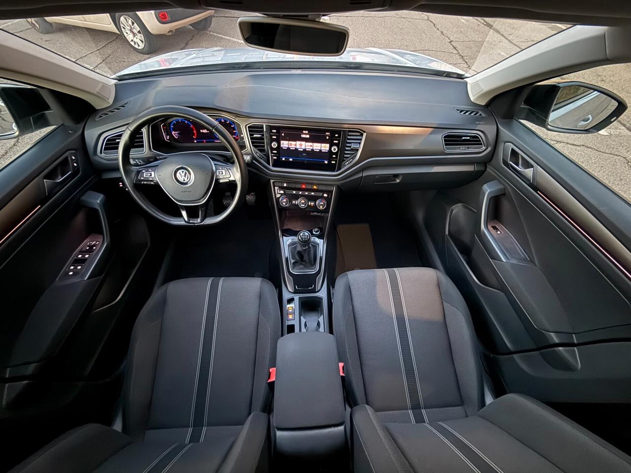 Volkswagen T-Roc/1.0 TSI 116 CV/CAR PLAY/CERCHI 17"/NEO