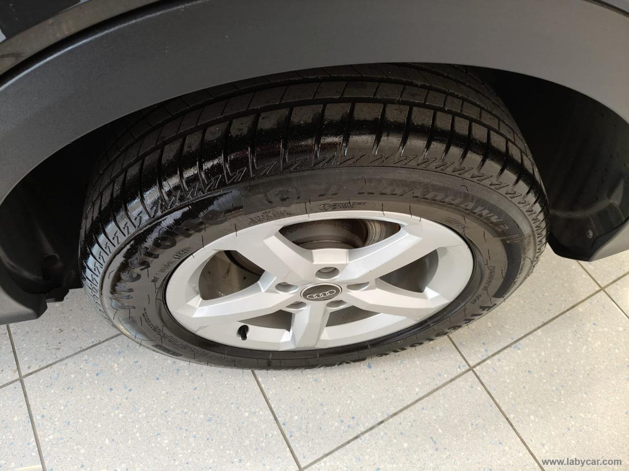 AUDI Q2 30 TDI S tronic Business