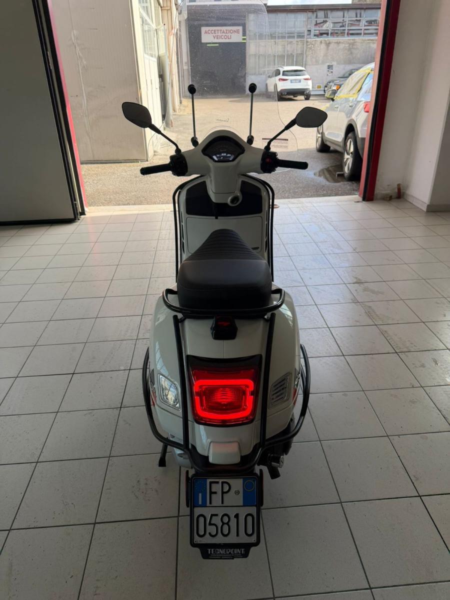 Vespa - GTS 310 - Super