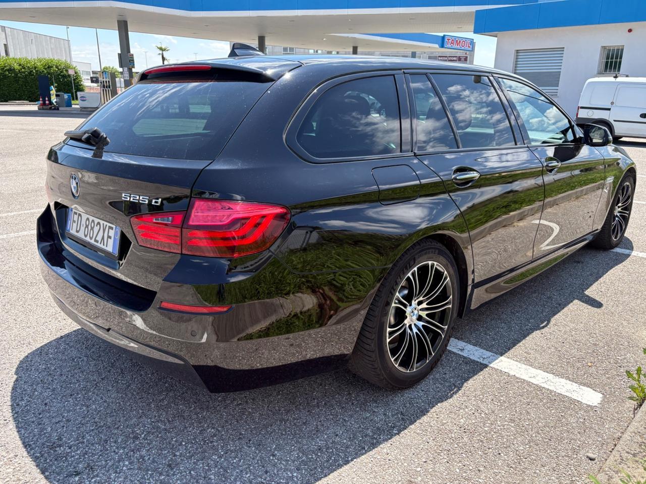 Bmw 525 525d Touring Luxury allestimento MSPORT aut.