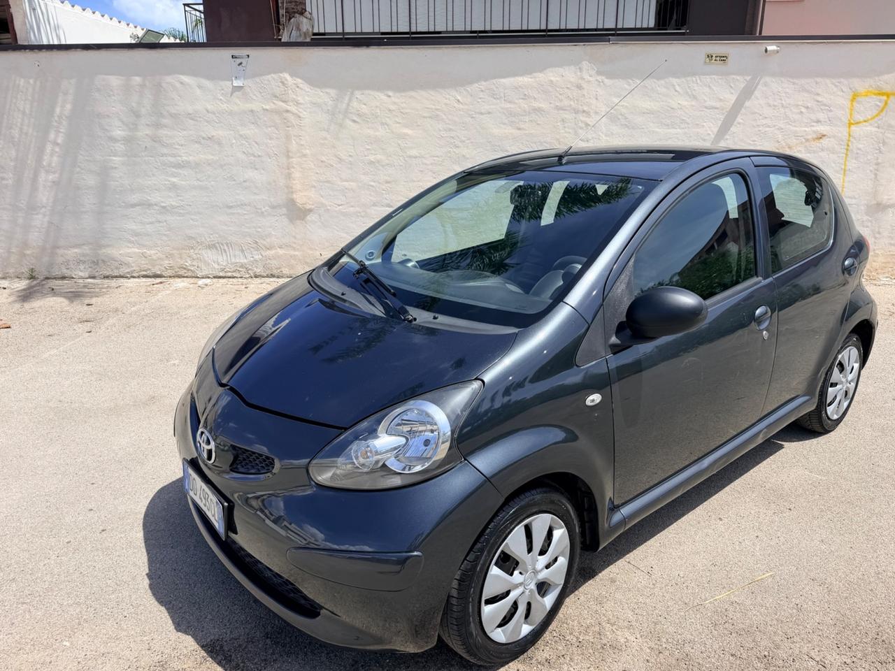 Toyota Aygo 1.4 turbodiesel 5 porte Sol