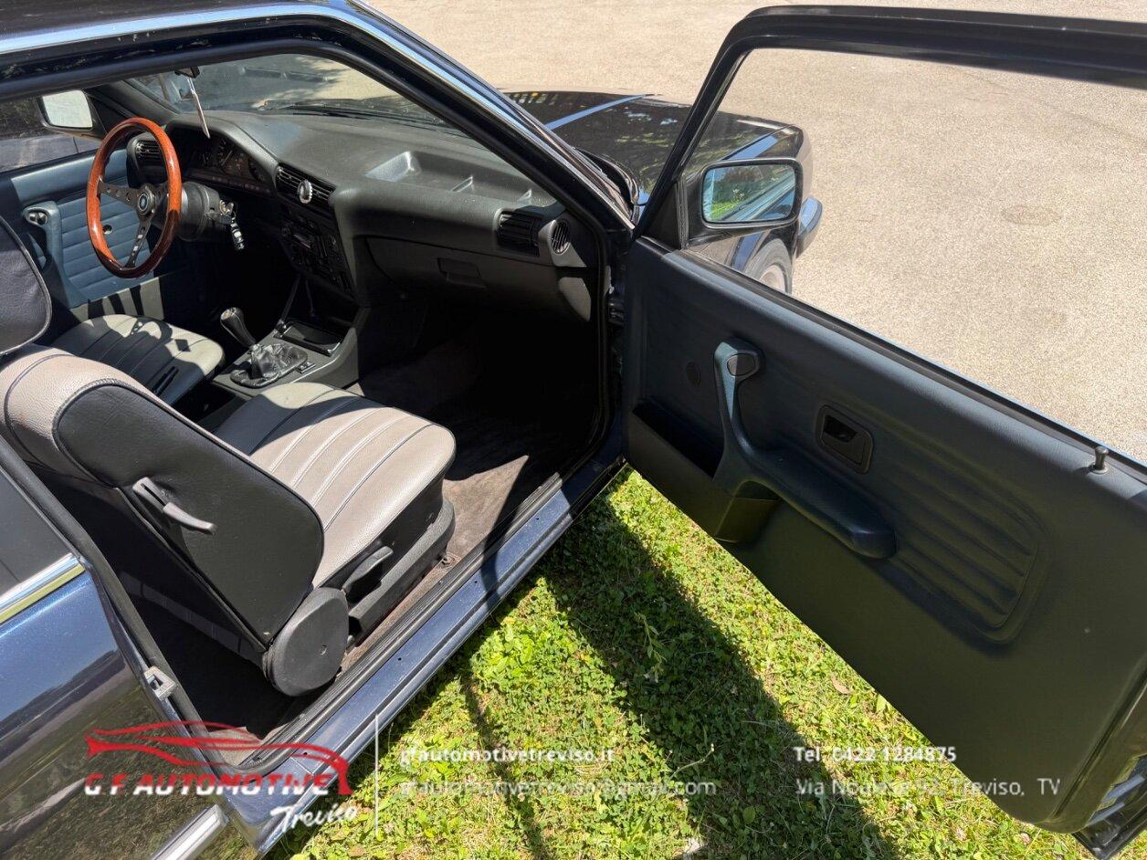 BMW 316 i 2p