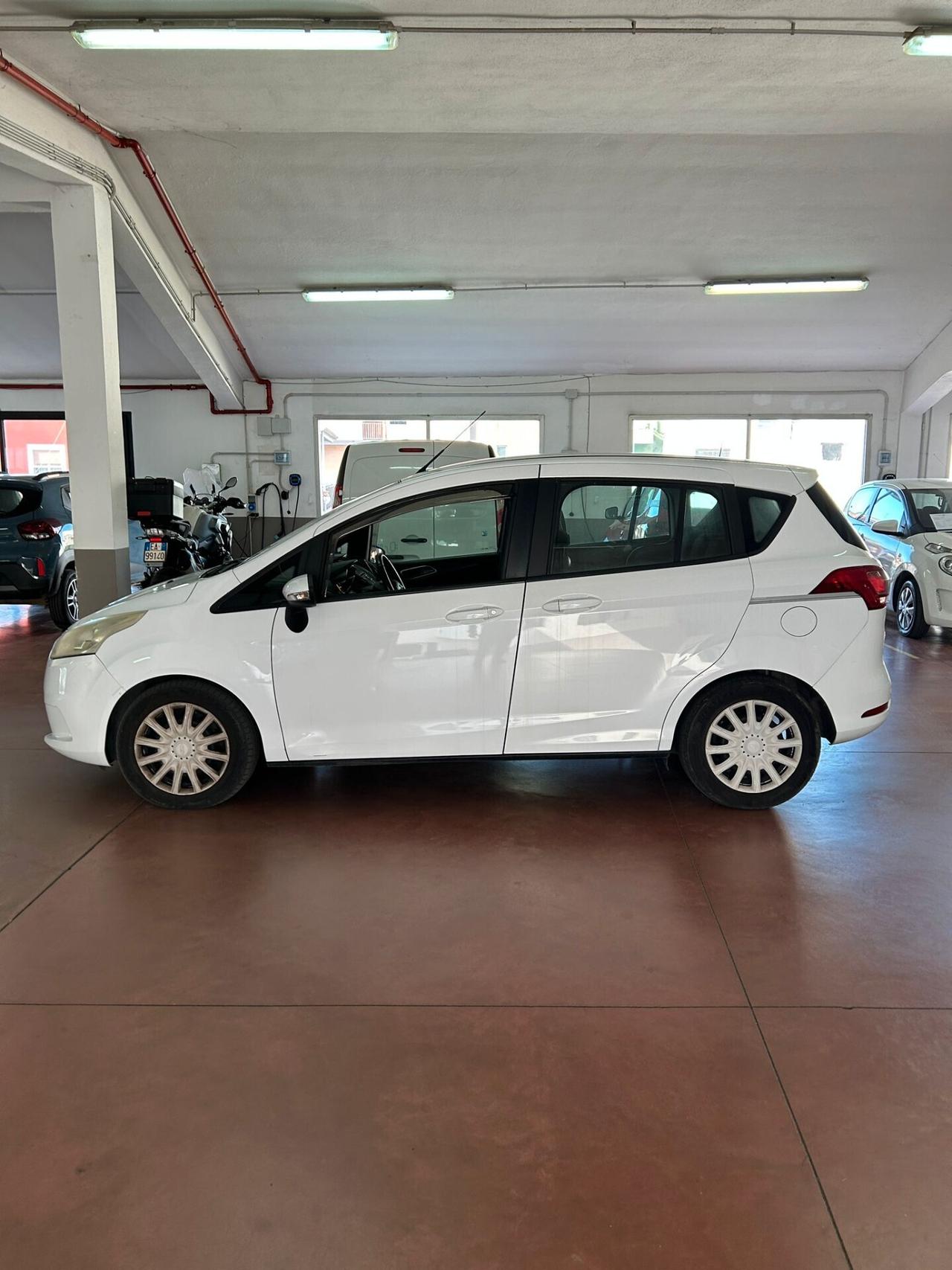 B-Max 1.6 TDCi 95 CV Business Titanium