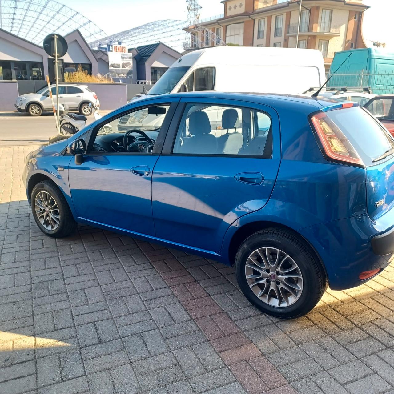 126628KM PUNTO EVO 1.4 NEOPATENTATI BEN CONSERVATA
