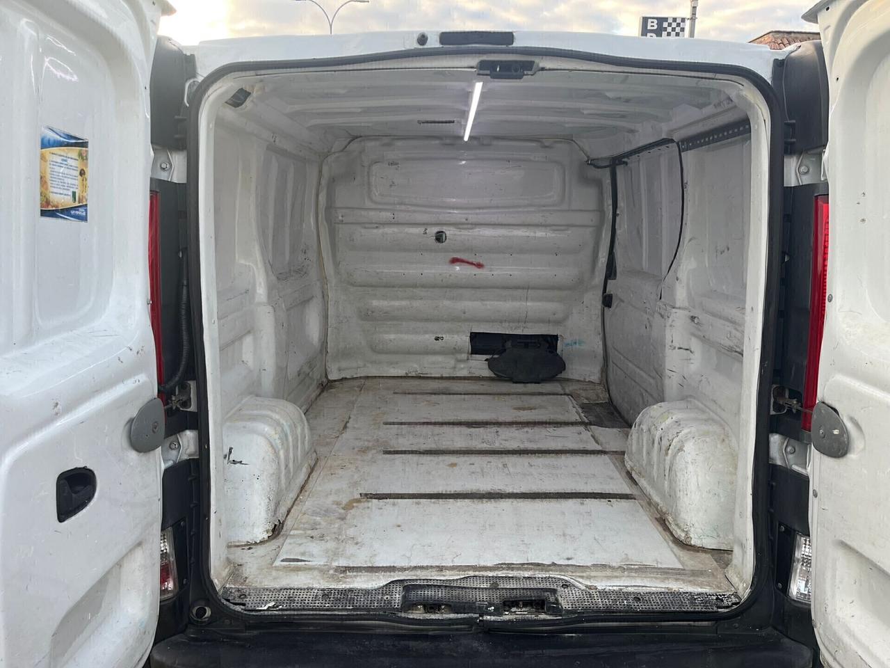 Opel Vivaro 2000 cdti - 2009
