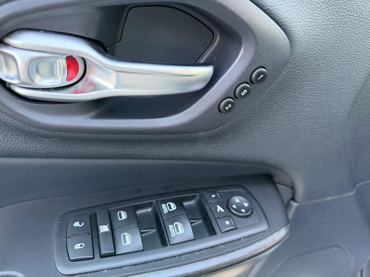 JEEP CHEROKEE 2.0 MJTD 140CV 2WD MANUAL FULL LED