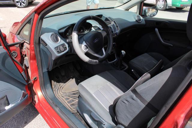 FORD Fiesta + 1.4 TDCi 68CV 3 porte U. Proprietario Neopat.