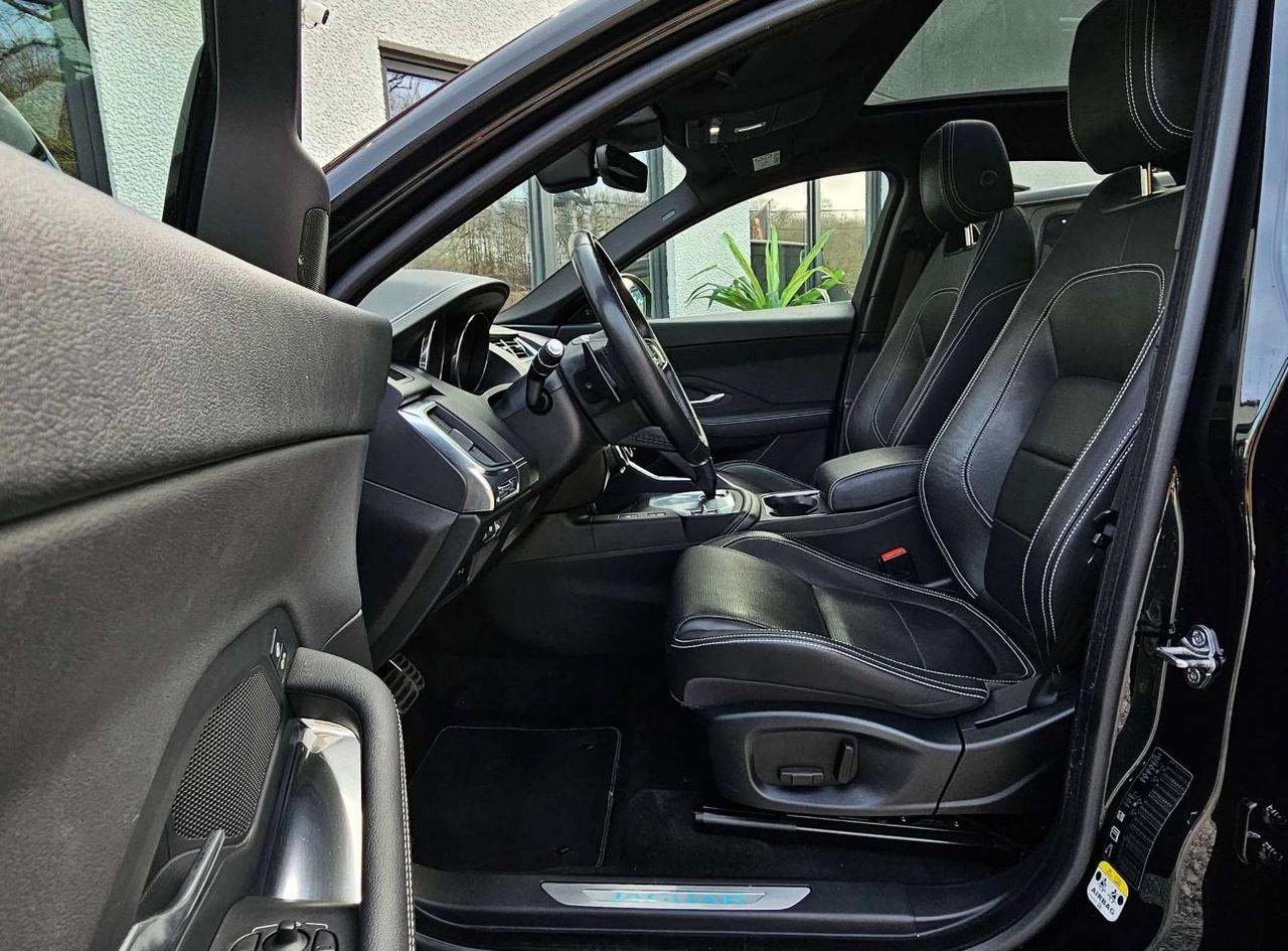 Jaguar E-Pace 2.0 300 CV AWD aut. R-Dynamic SE
