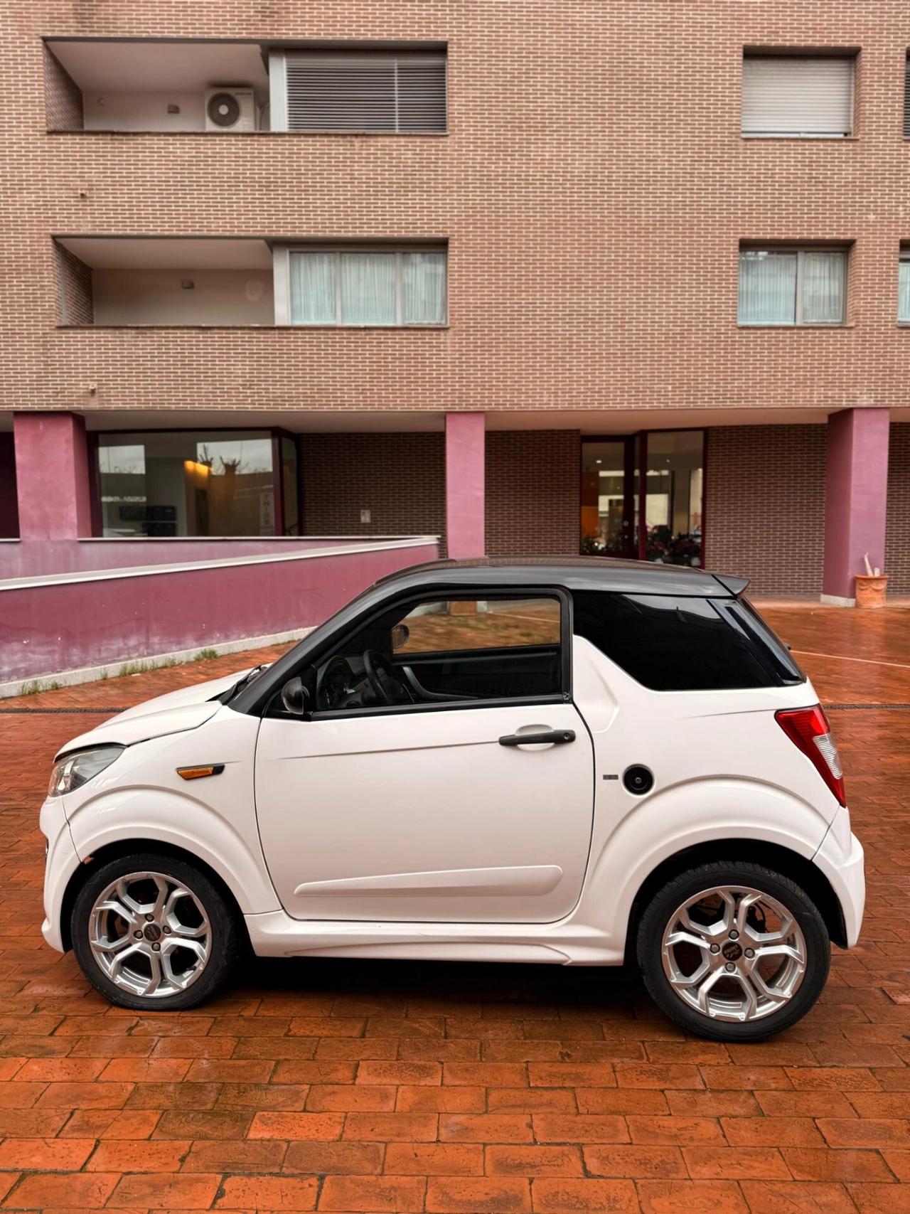 Ligier JS JS50 Progress Sport Ultimate