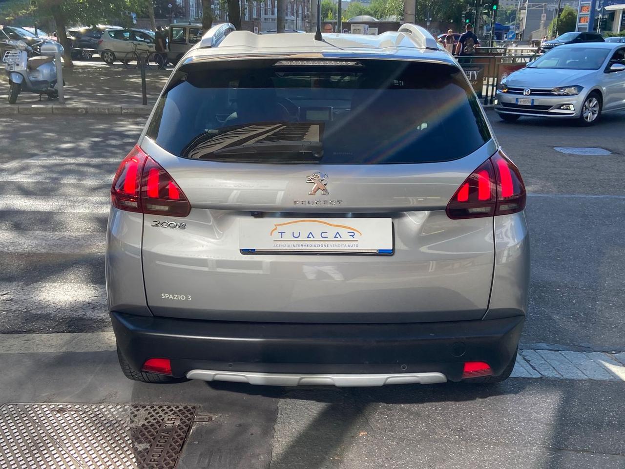Peugeot 2008 Allure 1.5 Blue HDI 100 #11323