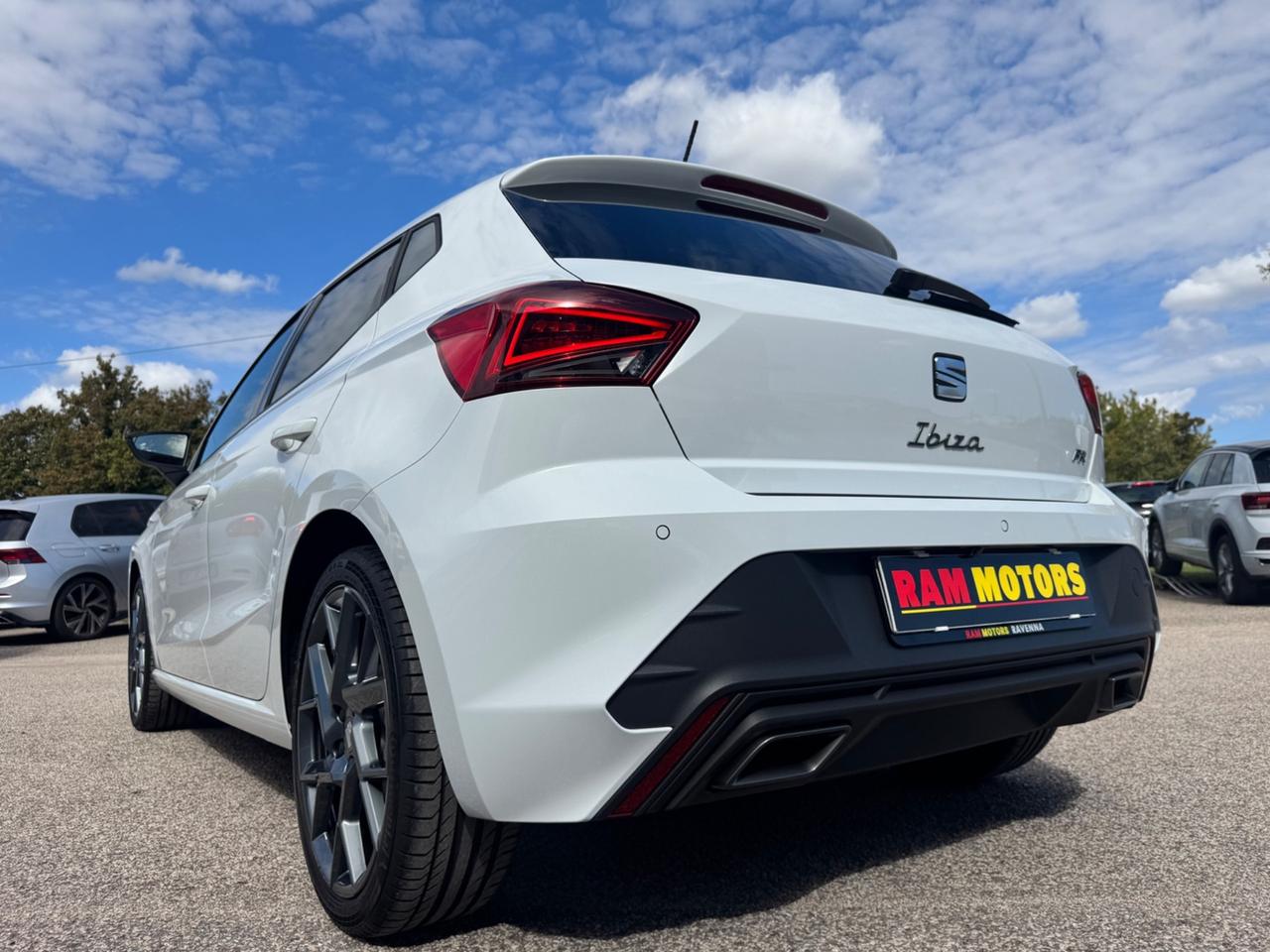 Seat Ibiza FR 2026 1.0 EcoTSI 115 CV 5 porte NEOPATENTATI