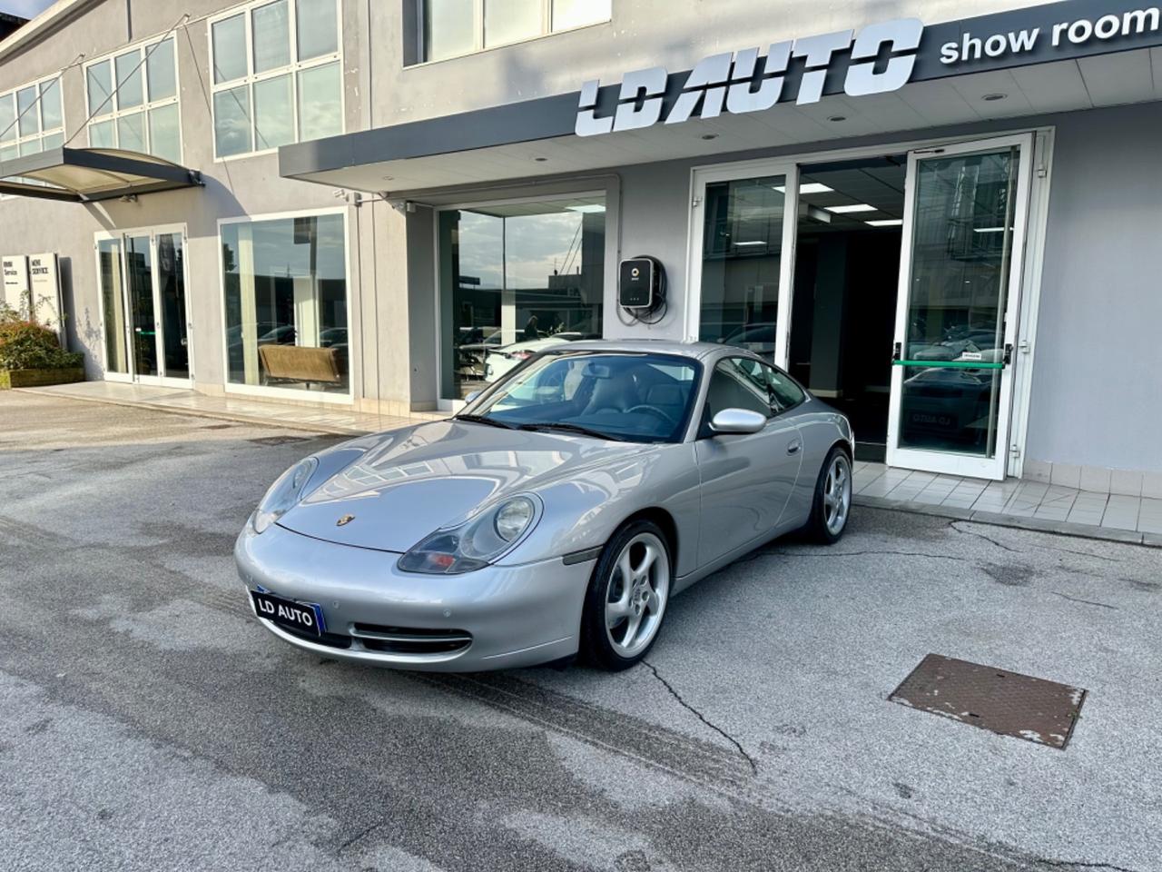 Porsche 911 Carrera cat Coupé