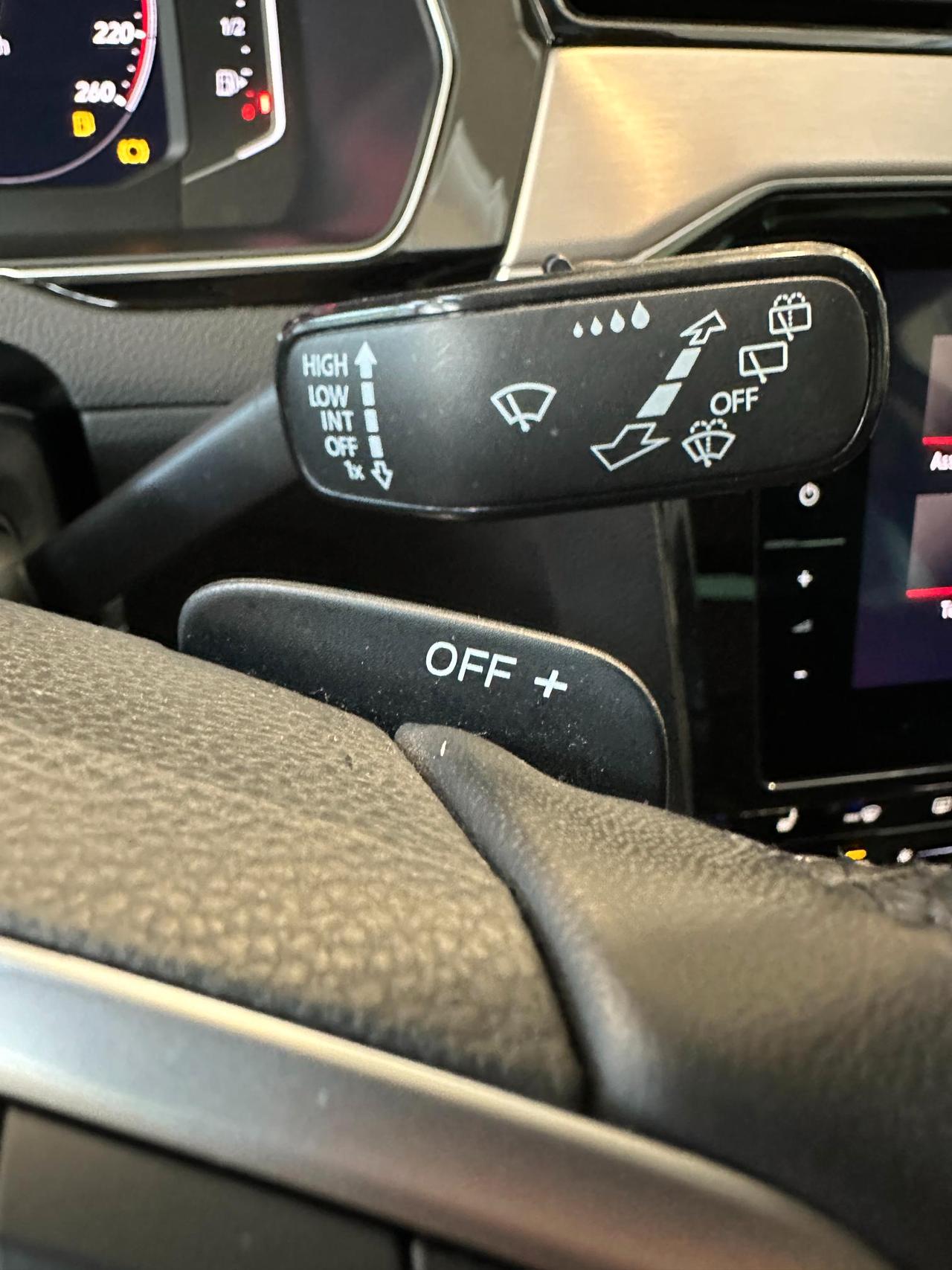 Volkswagen Passat Variant 2.0 tdi Executive 150cv DSG-Camera-Carplay-Keyless-IVA