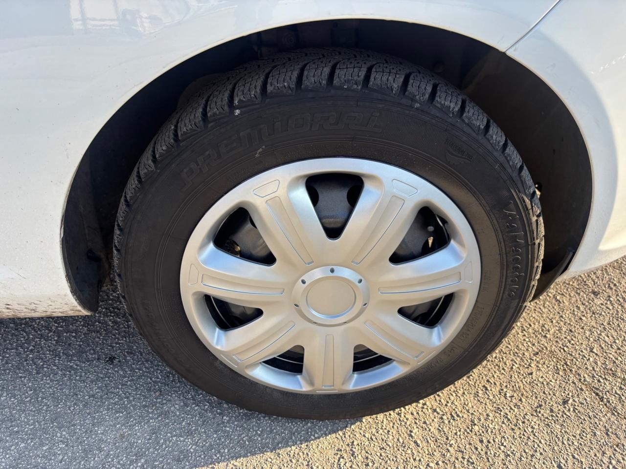 Ford Fiesta 1.4 5 porte Bz.- GPL