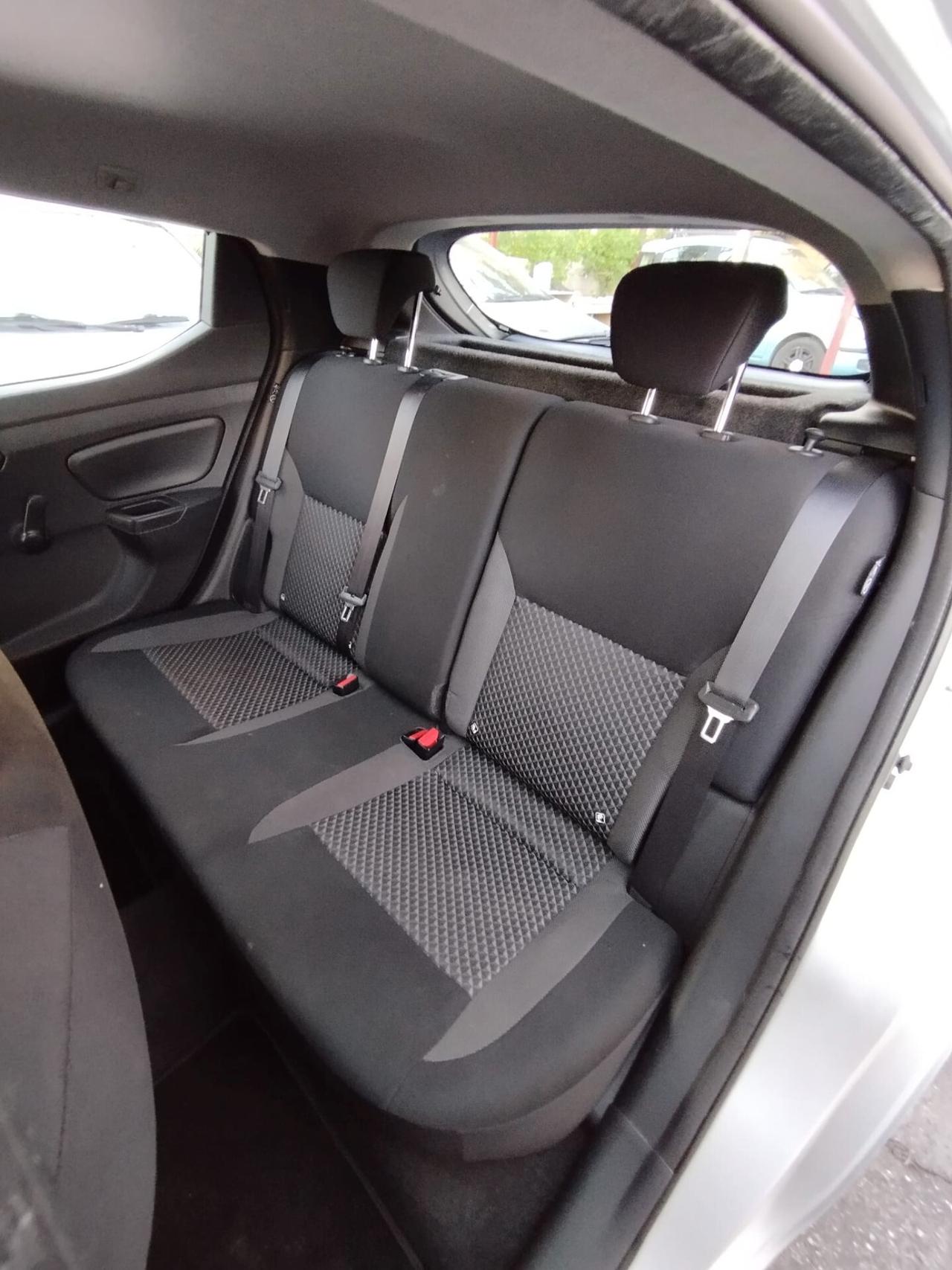 Nissan Micra 1.2 12V 5 porte GPL Eco Acenta