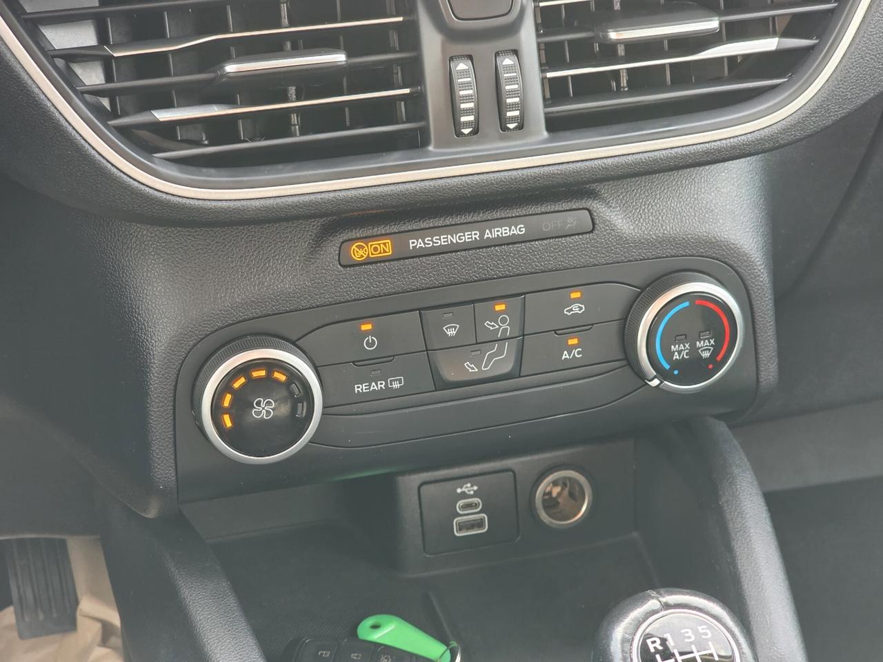 Ford Kuga 1.5 TDCI 120cv CONNECT