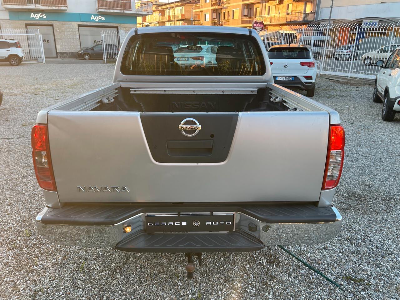 Nissan Navara 2.5 dCi 4 porte Double Cab LE