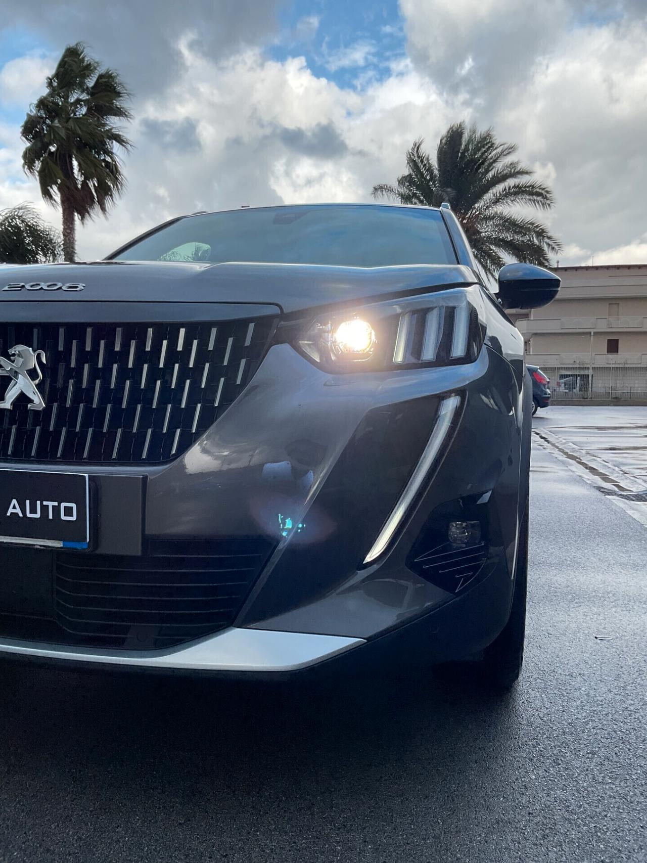 Peugeot 2008 BlueHDi 100 S&S GT LINE EAT8