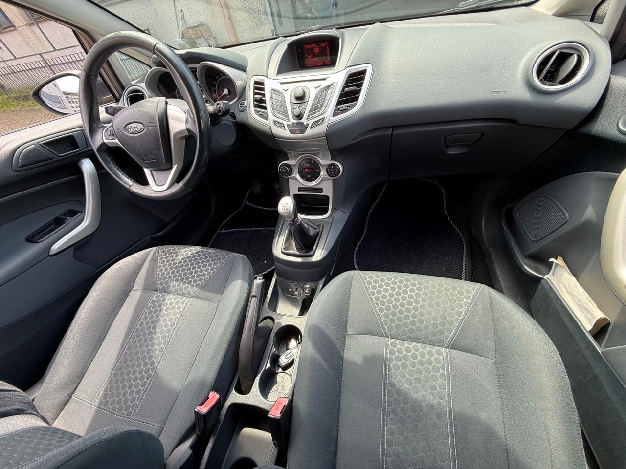 Ford Fiesta 1.4 TDCi 70CV 3 porte Titanium