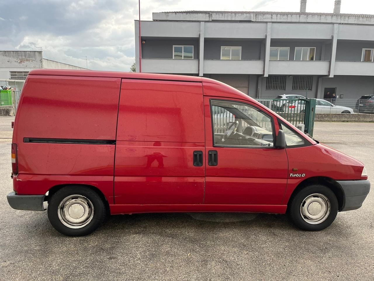 Peugeot Expert 220C 1.9 TD