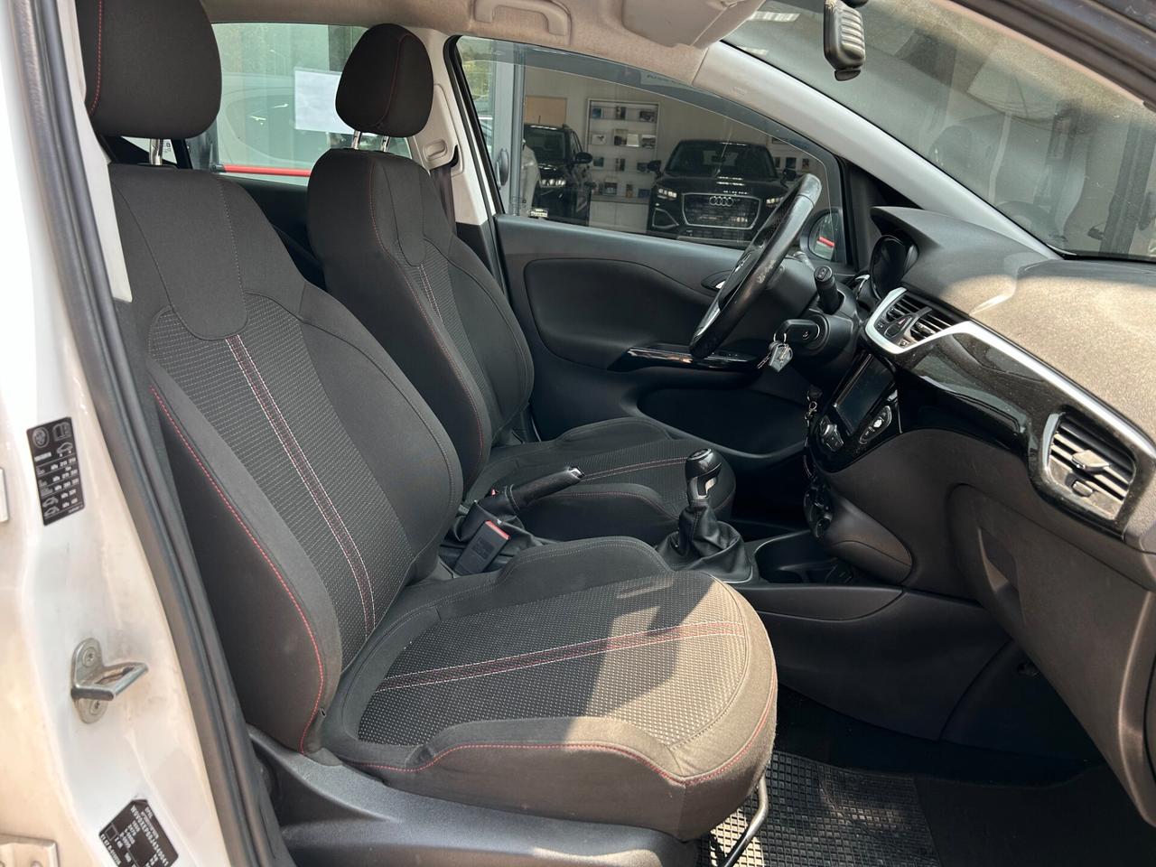Opel Corsa 1.4 90CV GPL Tech 5 porte Black Edition