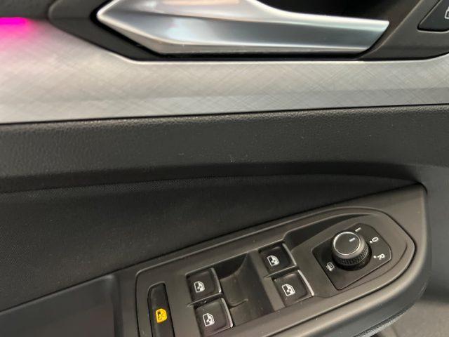 VOLKSWAGEN Golf 1.5 TGI DSG Style