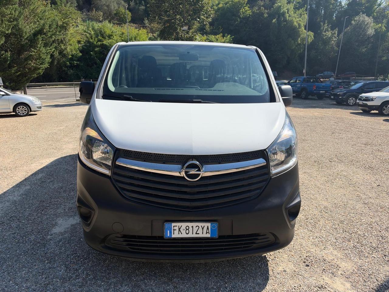 Opel Vivaro 1.6 Diesel // 9 Posti