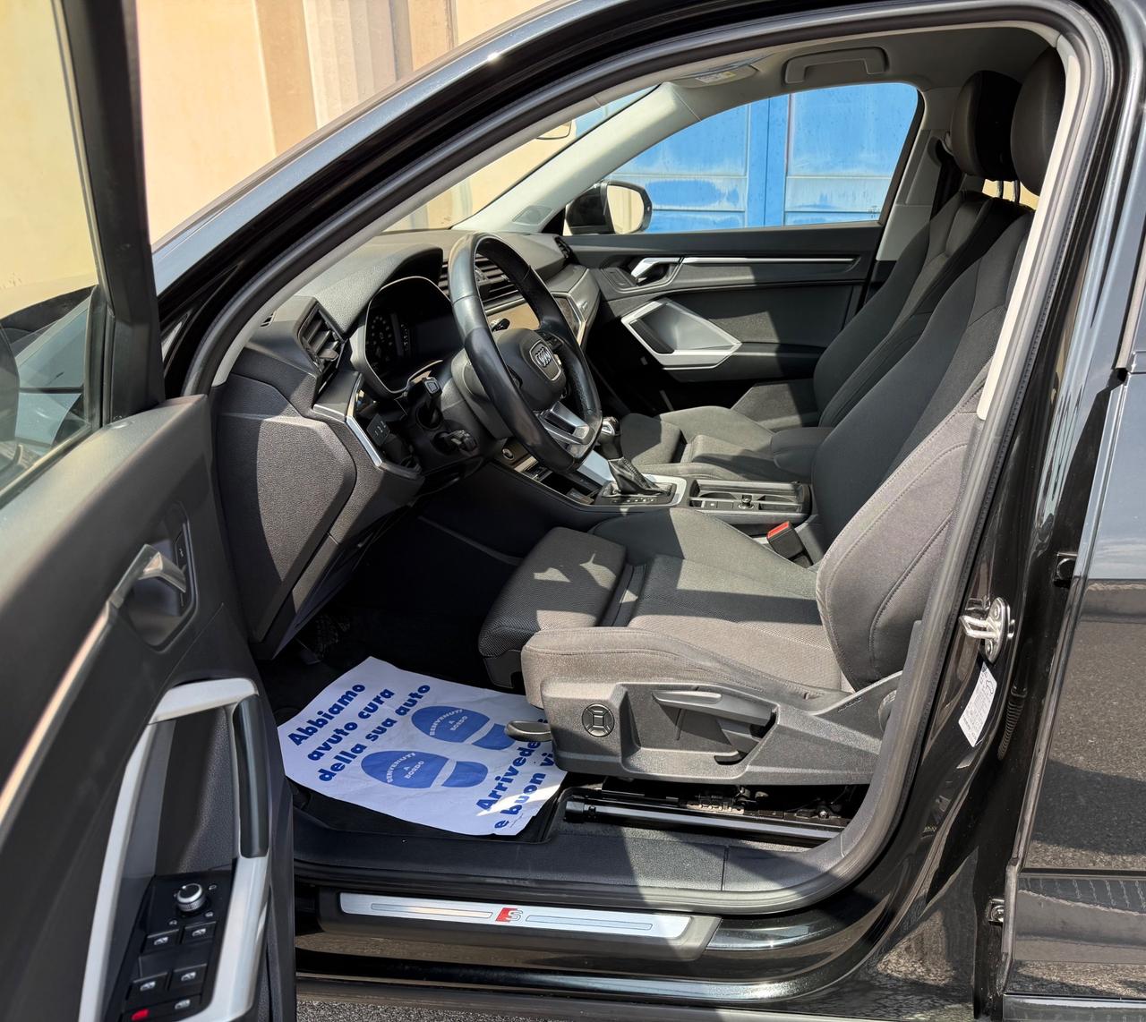 Audi Q3 SPB 40 TDI quattro S tronic S Line Identity Black