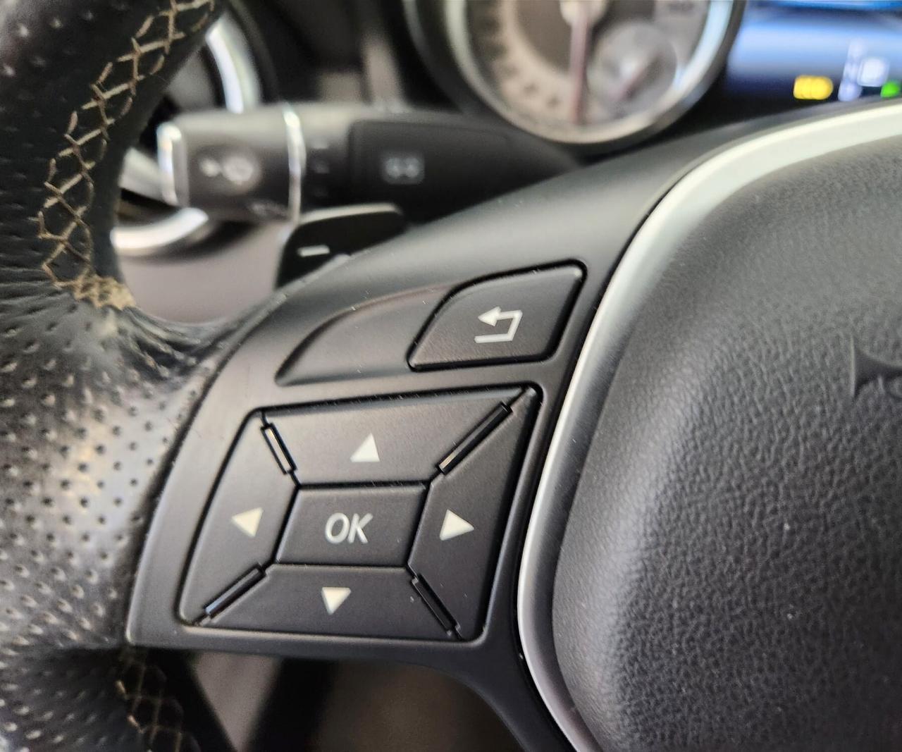 Mercedes-benz CLA 220 Automatic Premium