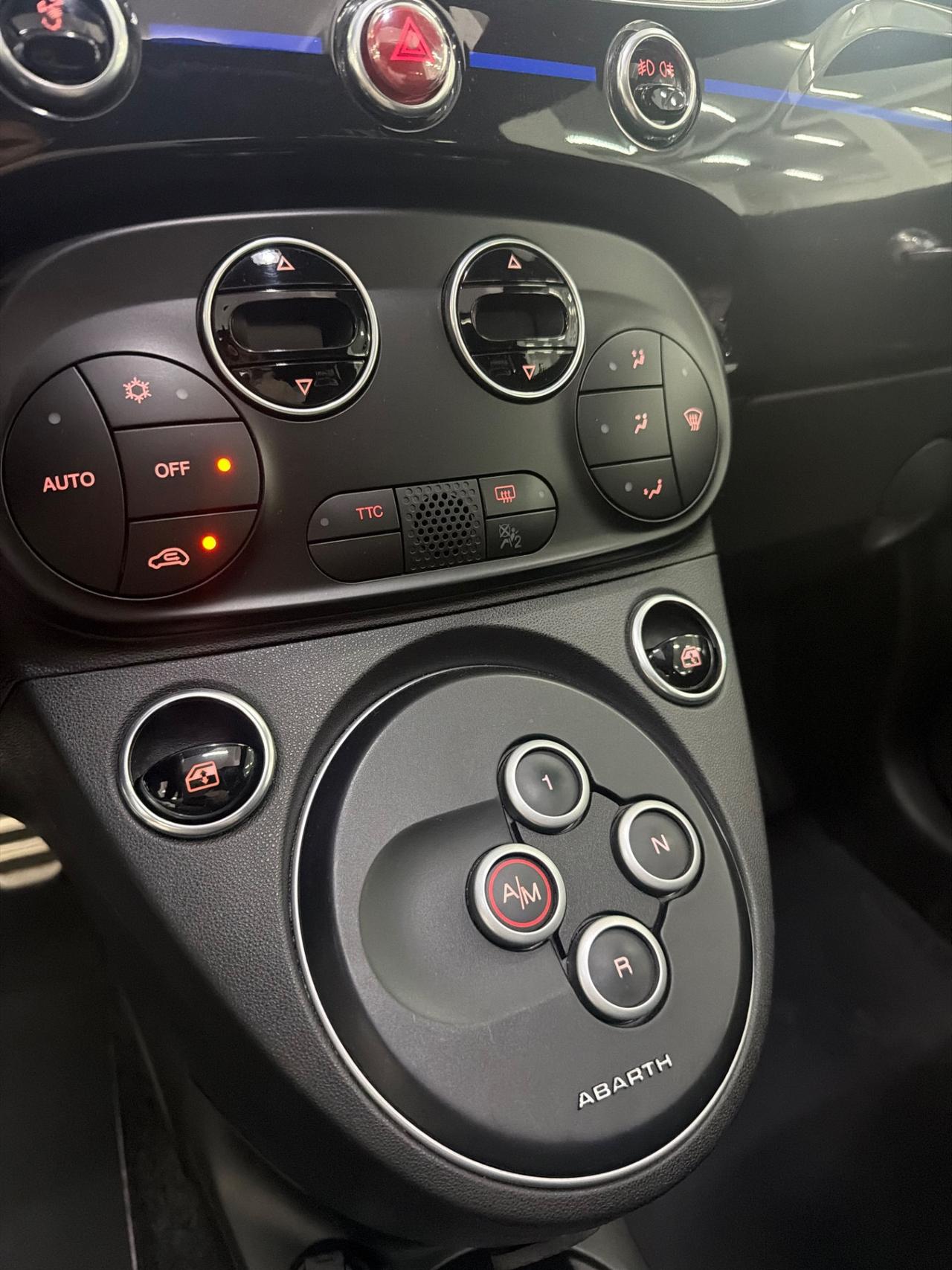 500 Abarth 595 165 CV Monster Energy Yamaha