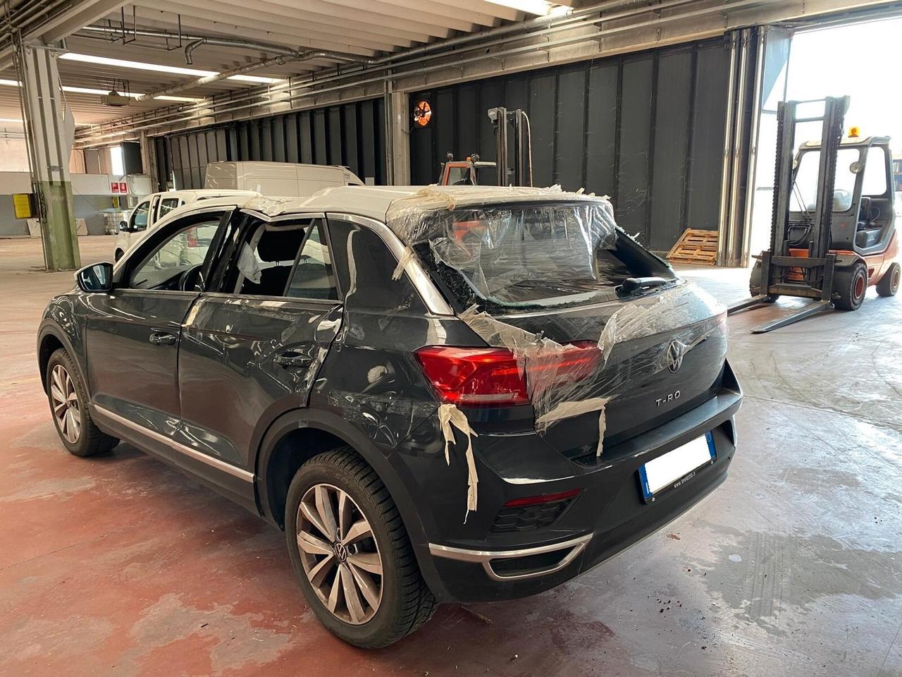 Volkswagen T-Roc 1.0 tsi 110cv START - INCIDENTATA