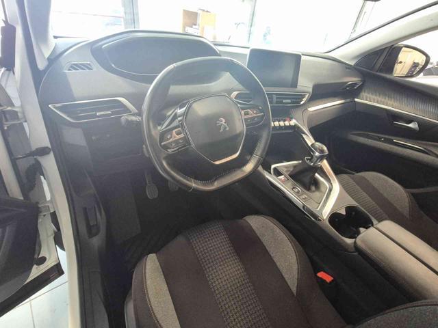 PEUGEOT 5008 BlueHDi 130 S&S Active Pack
