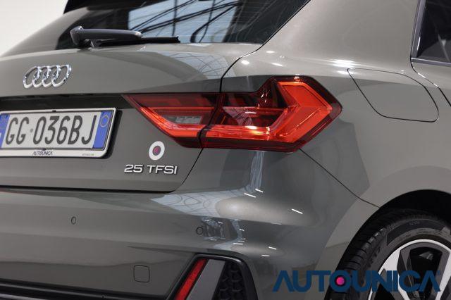 AUDI A1 SPB 25 TFSI S TRONIC S LINE