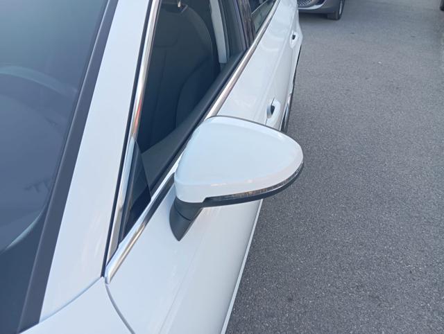 AUDI A4 *PROMO* Avant 30 TDI S tronic Business Sport